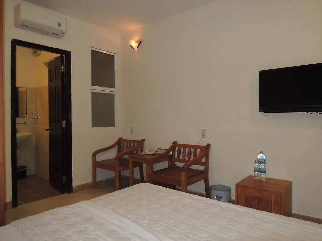 Dag Hotel Nha Trang 2*,